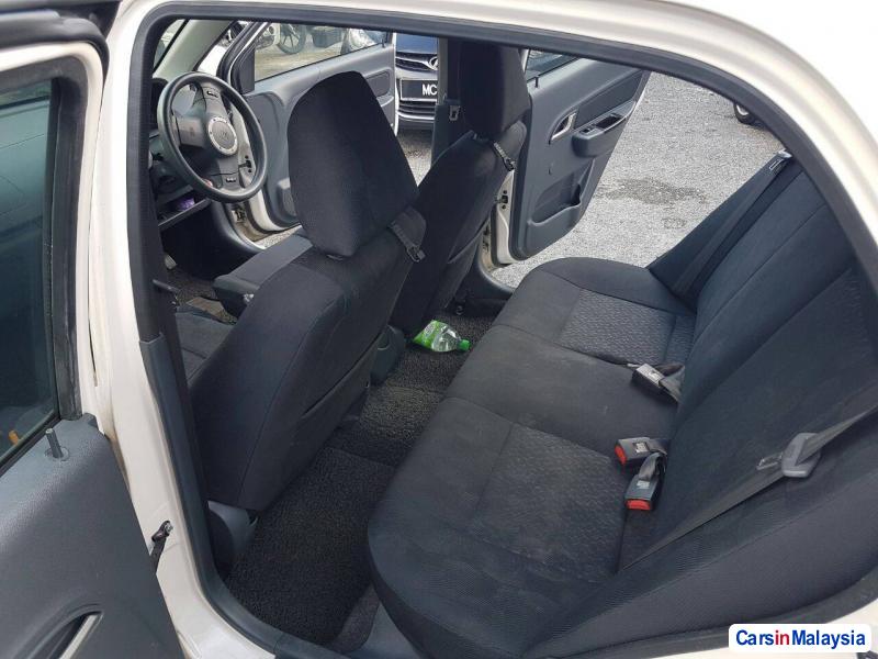 Proton Saga Automatic - image 8