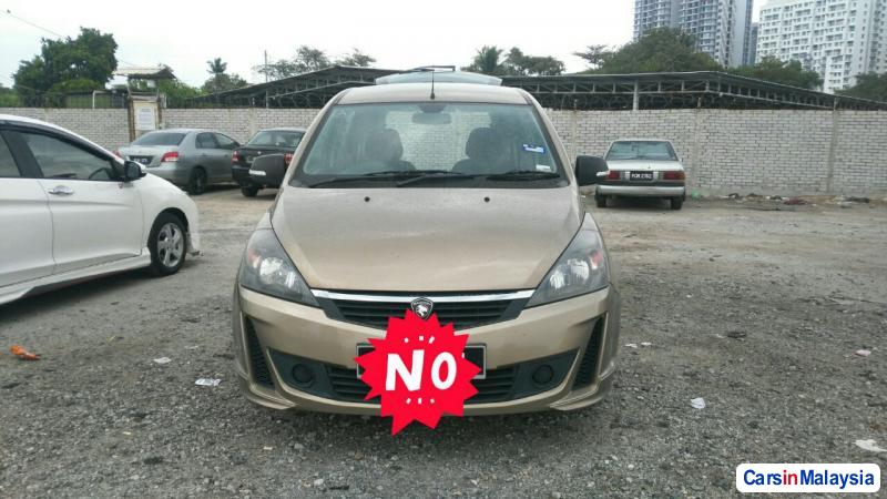 Proton Exora Automatic 2012
