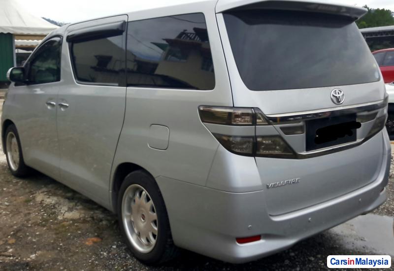 Toyota Vellfire 2016 in Kuala Lumpur