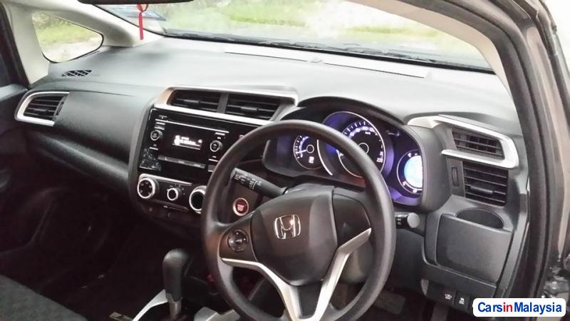 Honda Jazz Automatic 2014 - image 4