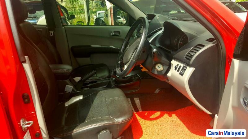 Mitsubishi Triton 2014 - image 4