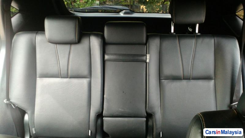 Toyota Harrier 2015 in Malaysia
