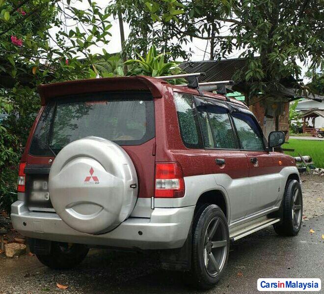 Mitsubishi Pajero Automatic 1999 - image 2