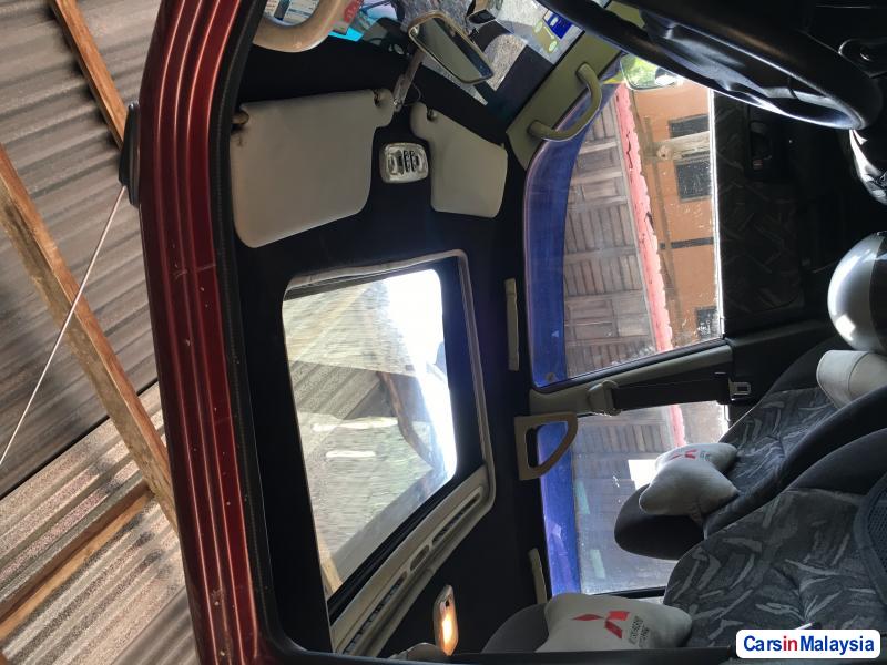 Mitsubishi Pajero Automatic 1999 - image 3