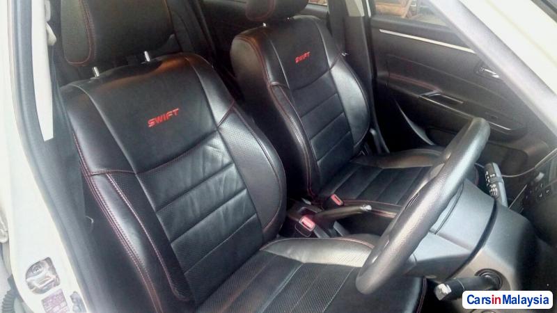 Suzuki Swift - image 4