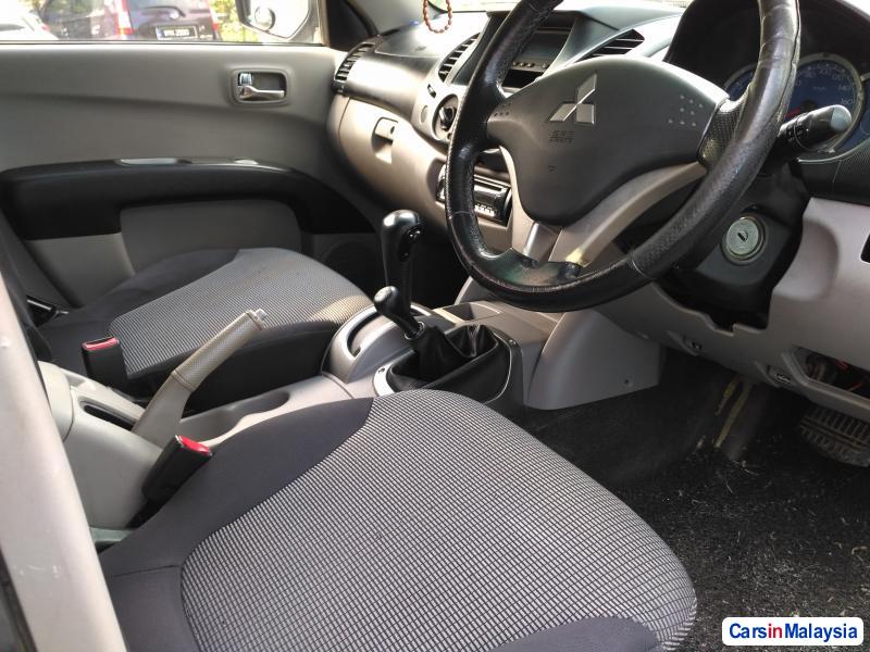 Picture of Mitsubishi Triton in Selangor