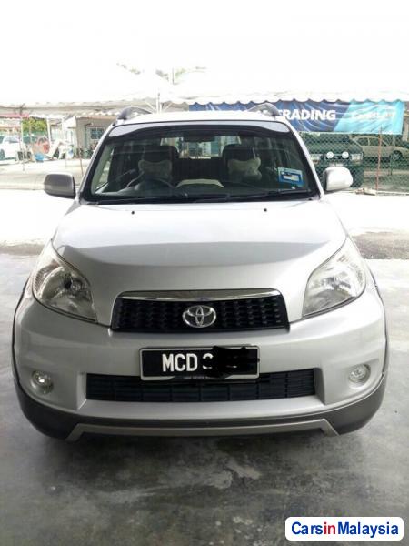 Toyota Rush Automatic 2011 - image 2