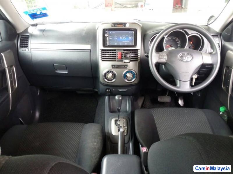 Toyota Rush Automatic 2011 - image 3