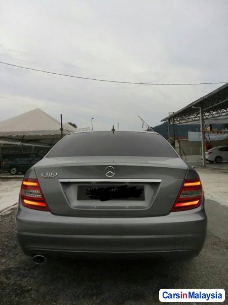 Mercedes Benz C-Class Automatic 2014 - image 4