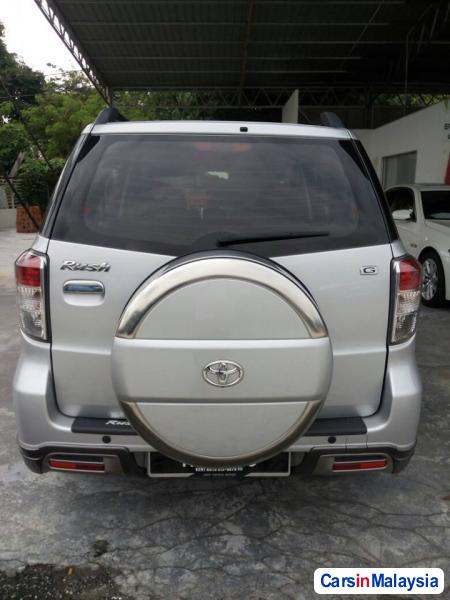 Toyota Rush Automatic 2011 - image 5