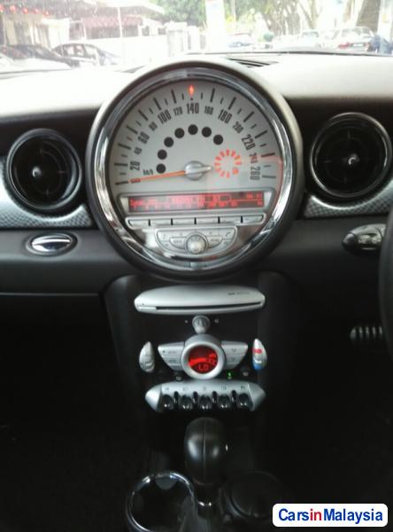 MINI Cooper S Automatic 2010 - image 11