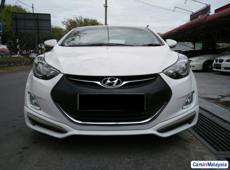Hyundai Elantra Automatic 2012