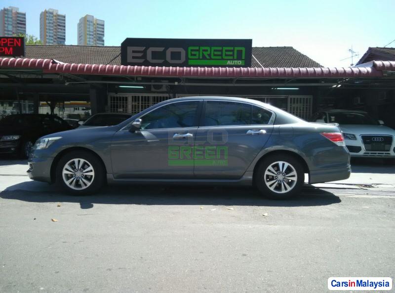 Honda Accord Automatic 2008 - image 2