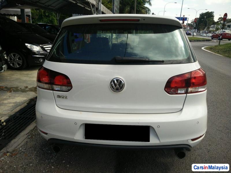 Volkswagen Golf Automatic 2010 - image 4
