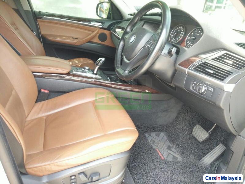 BMW Automatic 2009 - image 4