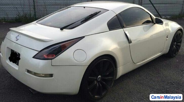 Nissan Fairlady Automatic 2010 - image 2