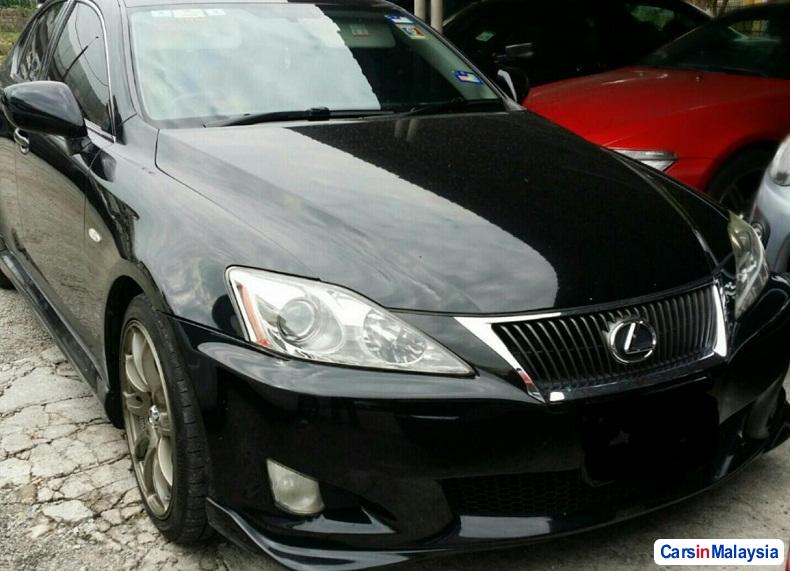 Lexus IS Automatic 2012