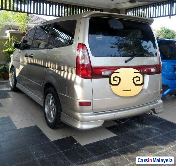 Nissan Serena Automatic 2002