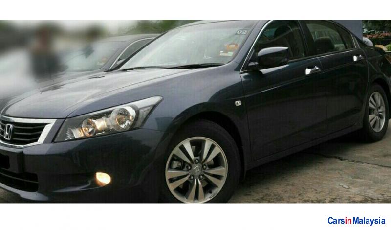 Honda Accord 2.0-LITER LUXURY SEDAN Automatic 2008 - image 2