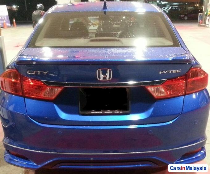 Honda City 1.5-LITER ECONOMY SEDAN Automatic 2015