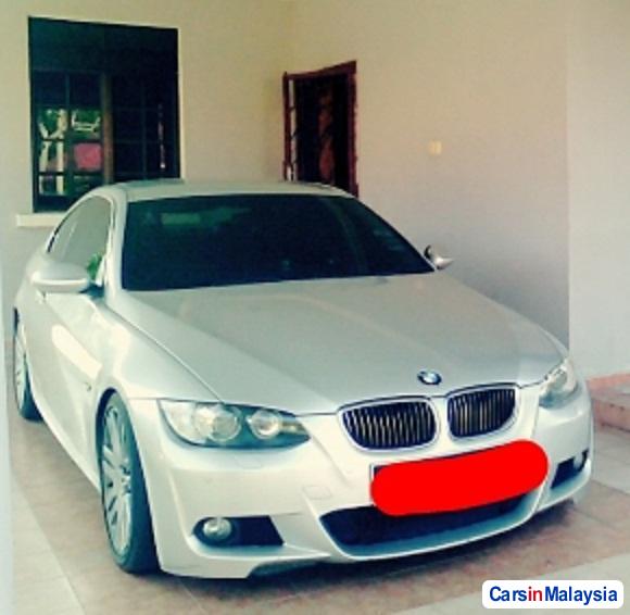 BMW M 2.5-LITER LUXURY SEDAN Automatic 2010