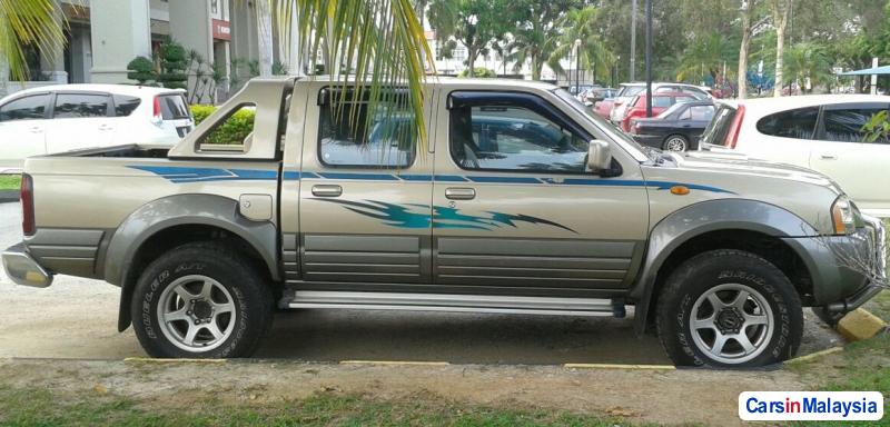 Nissan Frontier Manual 2010