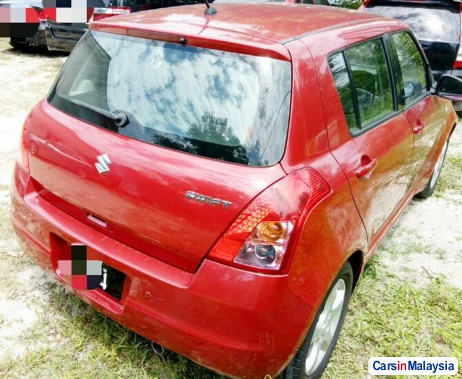 Suzuki Swift Automatic 2009 - image 2