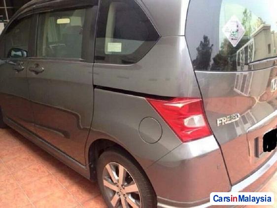 Honda Freed 1.5-LITER 7 SEAT FAMILY ECONOMY MPV Automatic 2012 - image 3