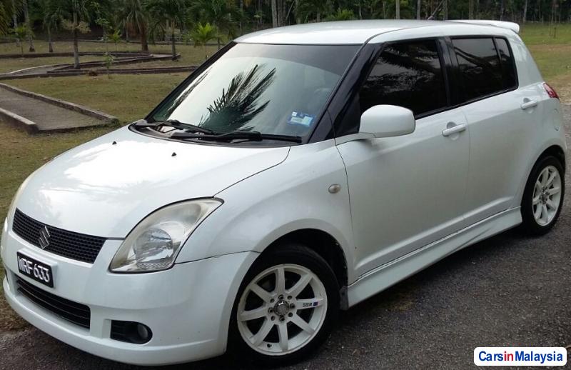Suzuki Swift 1.5-LITER ECONOMY HATCHBACK Automatic 2011 in Selangor