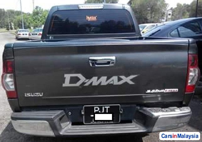 Isuzu D-Max Automatic 2012 in Selangor