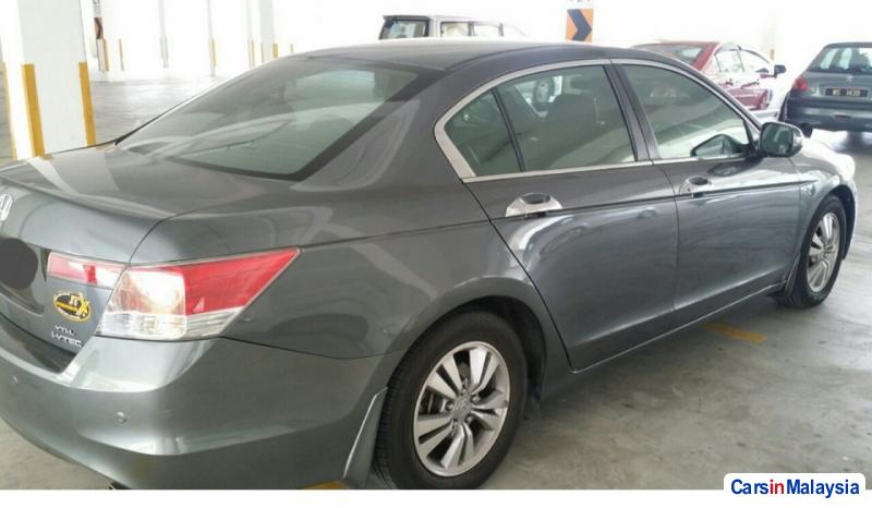 Honda Accord 2.0-LITER LUXURY SEDAN Automatic 2010 in Selangor