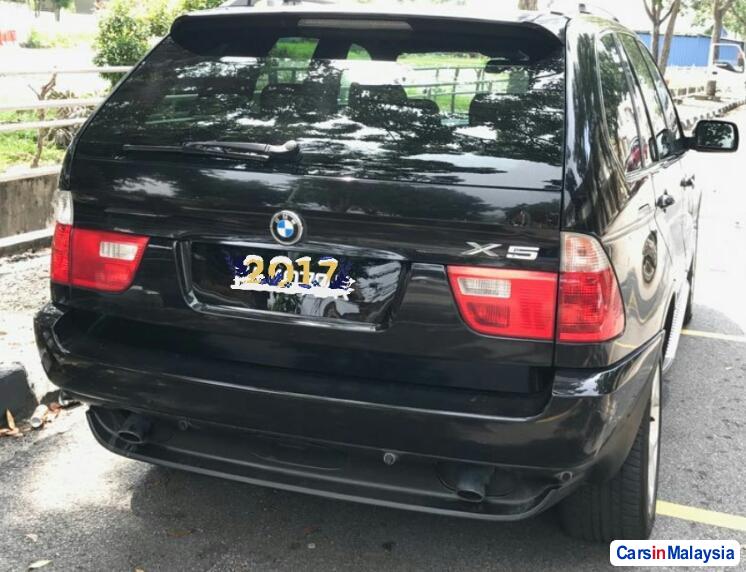 BMW X Automatic 2010 - image 3