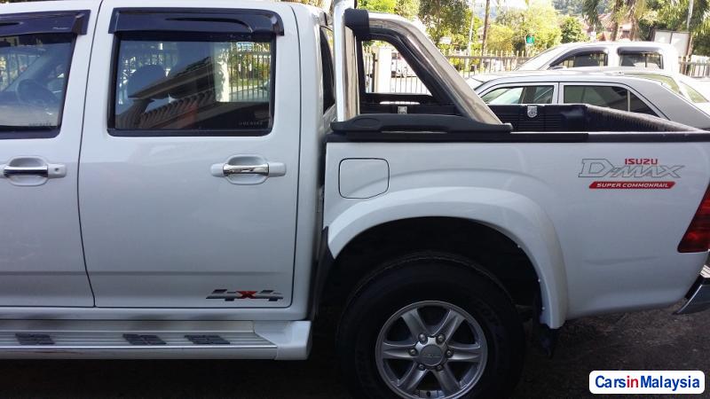 Isuzu D-Max Manual 2012 in Malaysia