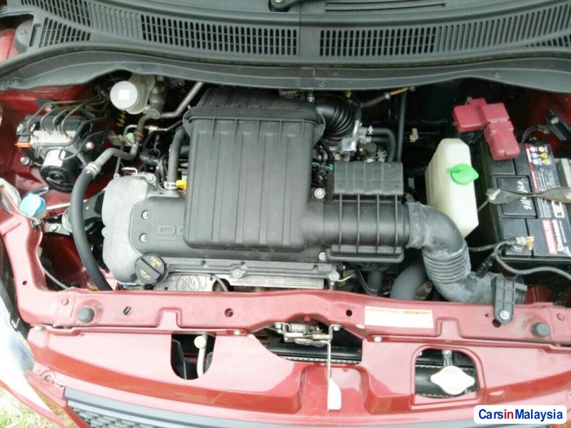 Suzuki Swift Automatic 2009 - image 4