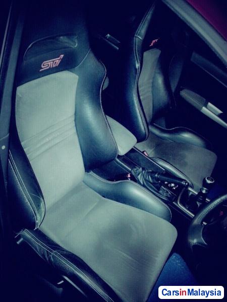 Subaru Impreza 2.0-LITER LUXURY SPORTBACK Manual 2010 - image 5
