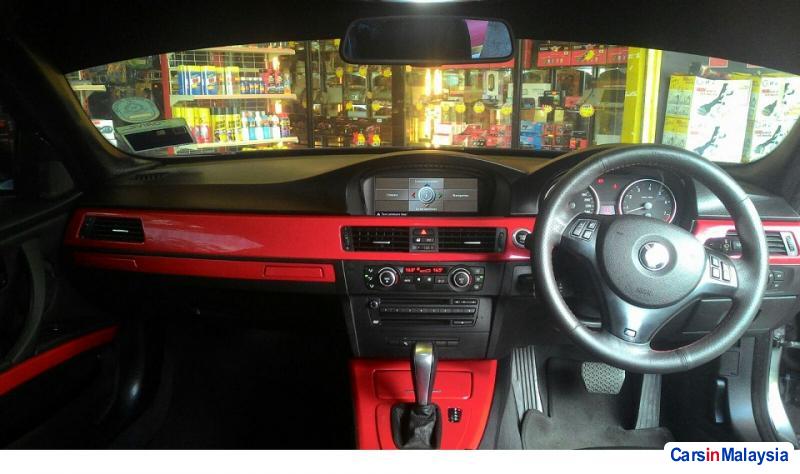 Picture of BMW 3 Series 2.5-LITER LUXURY SEDAN Automatic 2011 in Selangor