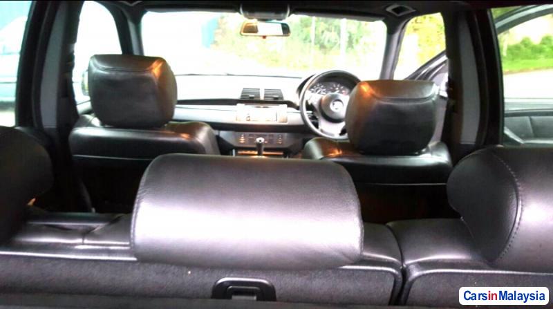 BMW X Automatic 2010 - image 5