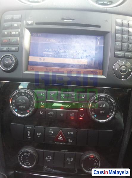 Mercedes Benz 350SL Automatic 2009 - image 10