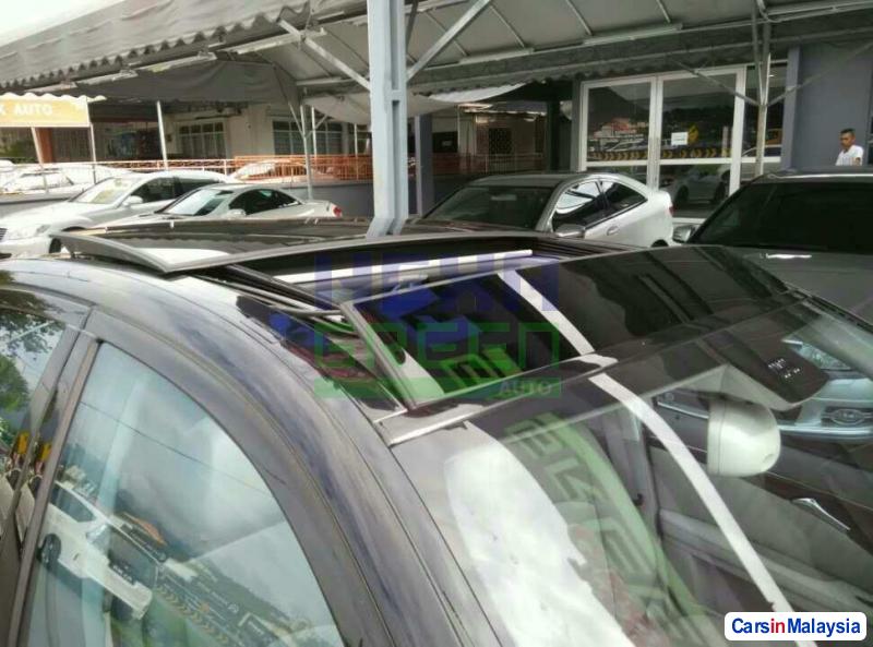 Mercedes Benz E280 Automatic 2006 - image 11