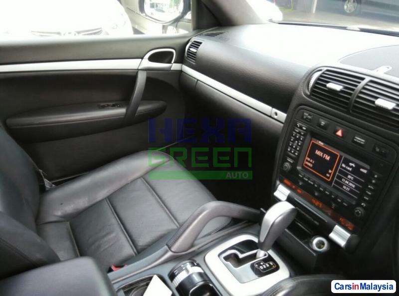 Porsche Cayenne Automatic 2008 - image 11