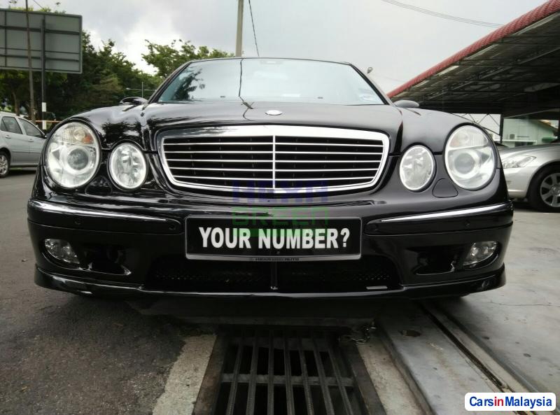 Mercedes Benz E240 Automatic 2005