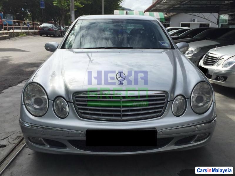 Mercedes Benz E200K Automatic 2006 - image 2