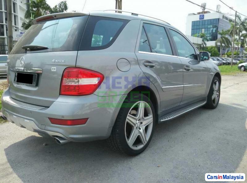 Mercedes Benz 350SL Automatic 2009 in Penang