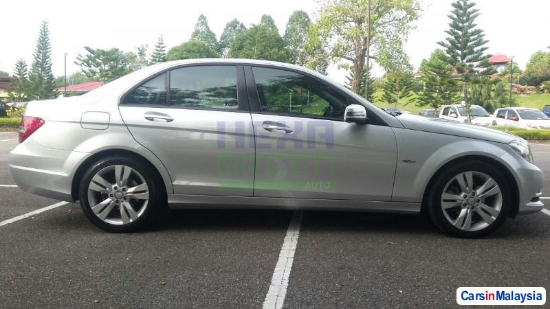 Mercedes Benz C-Class 2012 - image 3