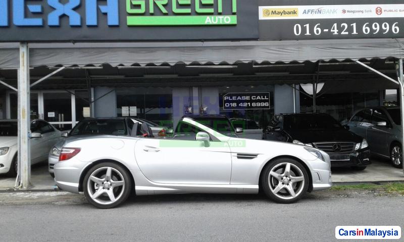 Mercedes Benz SLK200 Automatic 2012 in Penang