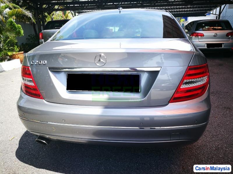 Mercedes Benz C-Class Automatic 2012 - image 4