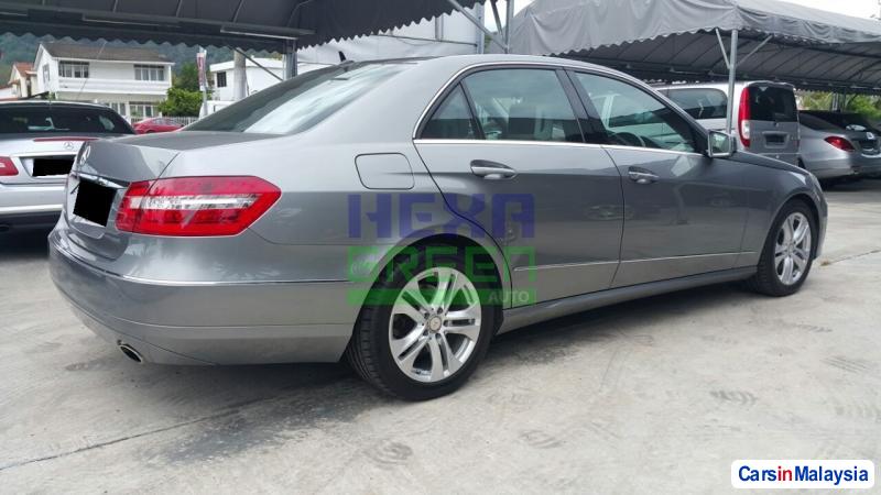 Mercedes Benz E300 Automatic 2010 in Malaysia