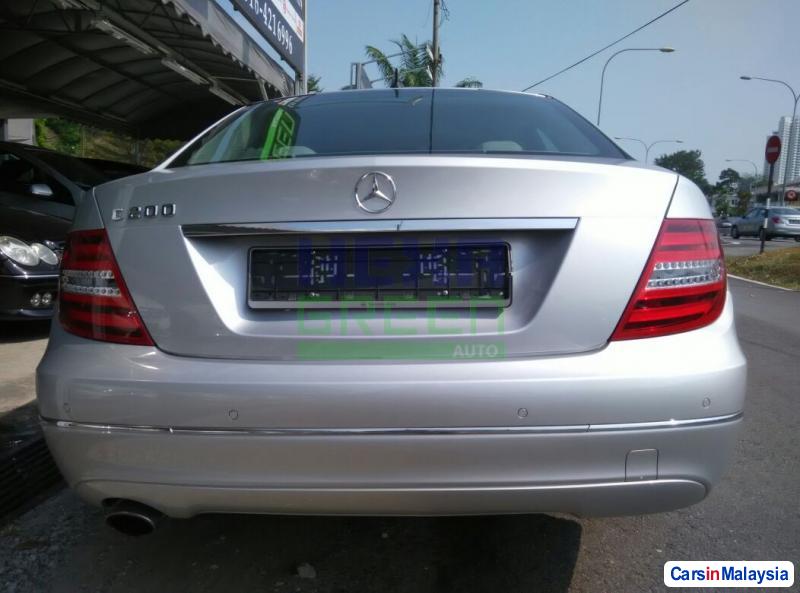 Mercedes Benz C-Class Automatic 2013 - image 5