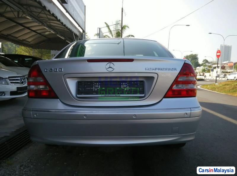 Mercedes Benz C-Class Automatic 2007 - image 5