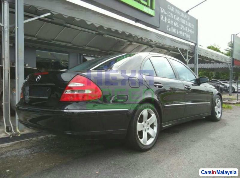Mercedes Benz E280 Automatic 2006 - image 5